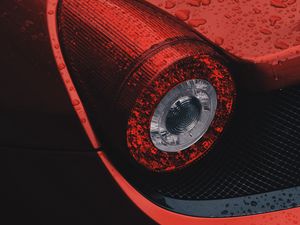 Preview wallpaper machine, headlight, red, drops