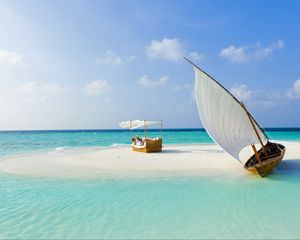 Preview wallpaper maldives, beach, tropical, sea, sand, island, boat, summer
