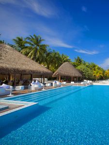 Preview wallpaper maldives, ocean, swimming pool