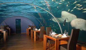 Preview wallpaper maldives, tropical, underwater restaurant