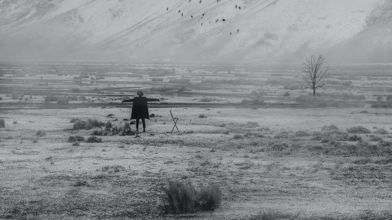 Wallpaper man, alone, freedom, gesture, mountains, snow, black and white