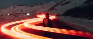 Preview wallpaper man, alone, light, freezelight, trail, mountains