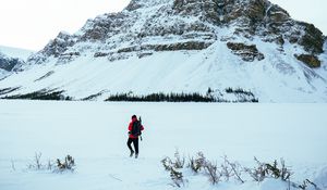 Preview wallpaper man, alone, mountain, snow, travel