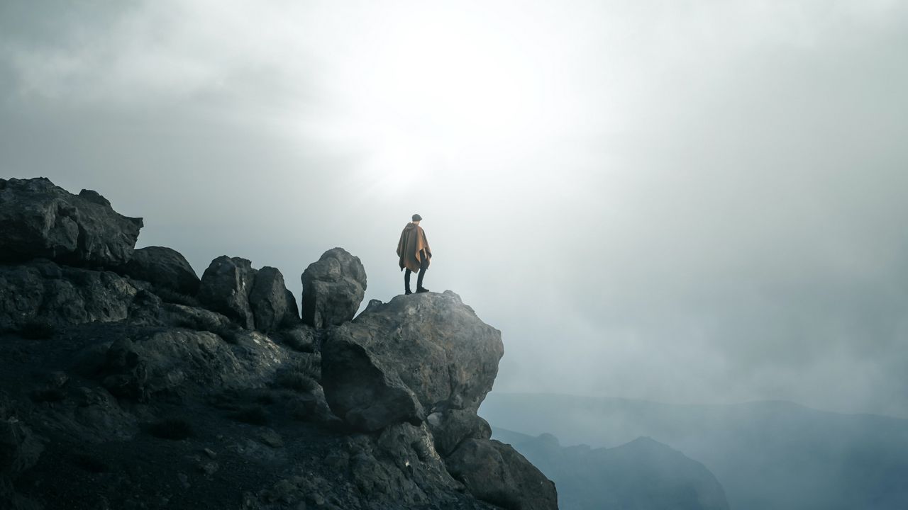 Wallpaper man, alone, peak, mountains, fog hd, picture, image