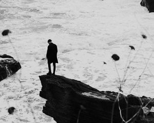 Preview wallpaper man, alone, rock, sea, waves, bw