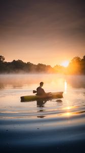 Preview wallpaper man, canoe, lake, sunset, fog