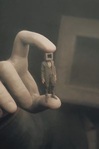 Preview wallpaper man, cube, fingers, hand, art