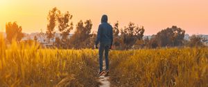 Preview wallpaper man, field, path, grass, rabat, morocco