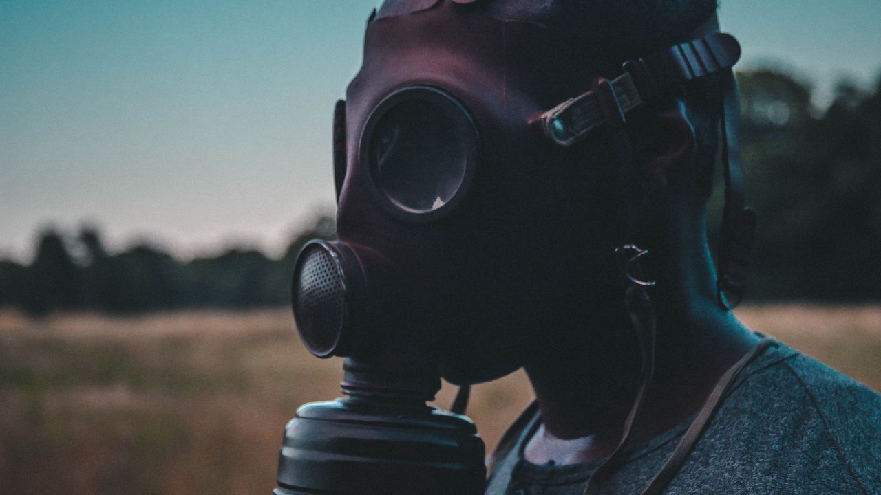 Wallpaper man, gas mask, mask, dark