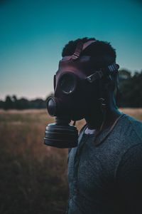 Preview wallpaper man, gas mask, mask, dark