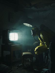 Preview wallpaper man, gas mask, mask, tv, dark