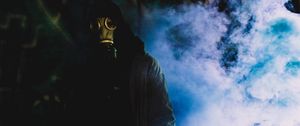 Preview wallpaper man, gas mask, smoke, dark