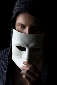 Preview wallpaper man, glance, mask, anonymous, dark