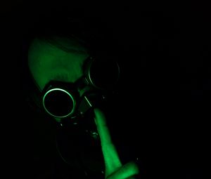 Preview wallpaper man, glasses, mask, steampunk, backlight, green, dark
