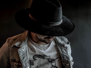 Preview wallpaper man, hat, black, style