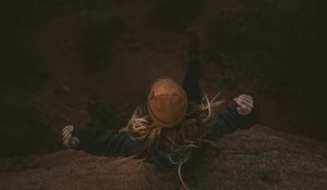 Preview wallpaper man, hat, cliff, girl, loneliness, solitude