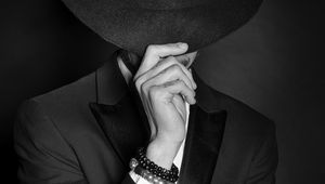 Preview wallpaper man, hat, hand, gesture, style, black and white