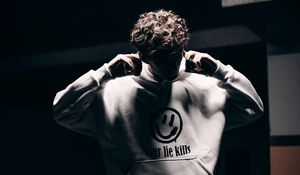 Preview wallpaper man, headphones, music