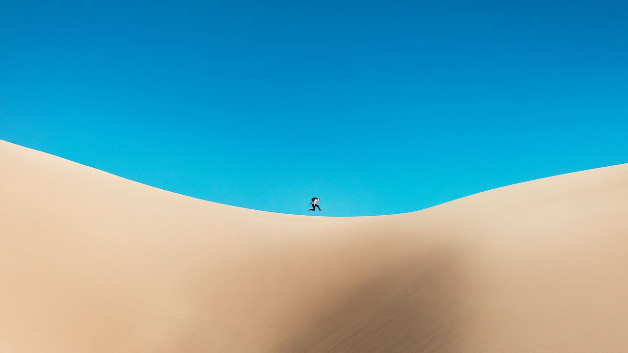 Wallpaper man, jump, desert, sand
