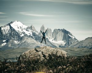 Preview wallpaper man, jump, freedom, free, mountains, nature