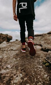 Preview wallpaper man, legs, walk, rocks