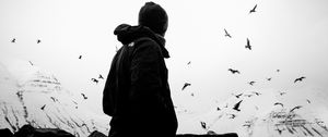 Preview wallpaper man, loneliness, alone, bw, birds