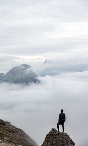 Preview wallpaper man, loneliness, alone, traveler, rocks, fog