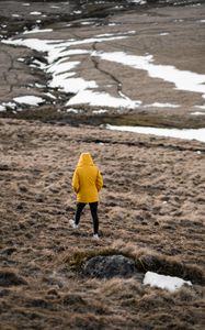 Preview wallpaper man, loneliness, jacket, yellow, walk