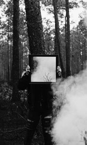 Preview wallpaper man, mirror, smoke, bw, forest