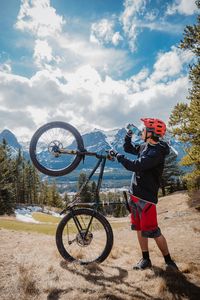 Preview wallpaper man, mountain bike, bike, mountains, sport