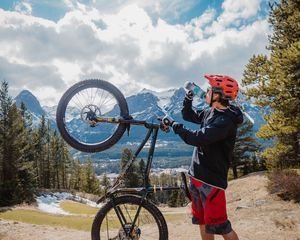 Preview wallpaper man, mountain bike, bike, mountains, sport