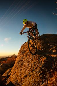 Preview wallpaper man, mountain bike, cyclist