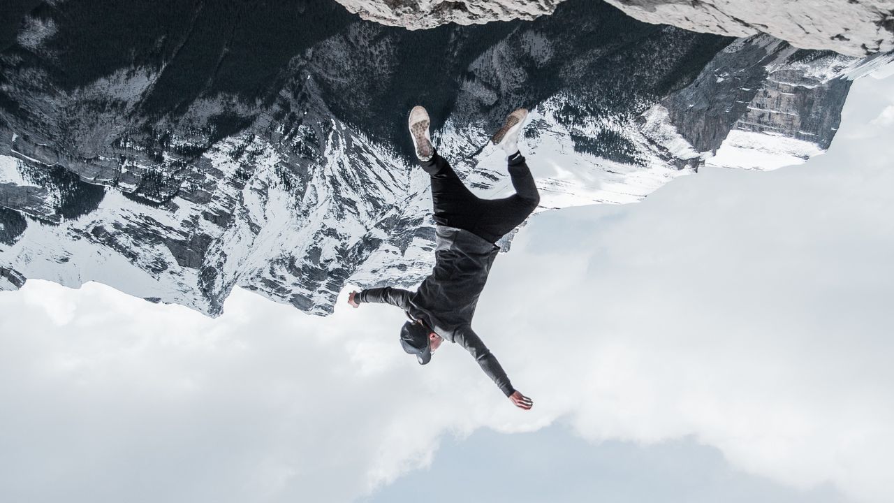 Wallpaper man, mountains, jump, fall, illusion