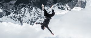 Preview wallpaper man, mountains, jump, fall, illusion