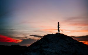 Preview wallpaper man, silhouette, alone, mountain, peak, dusk