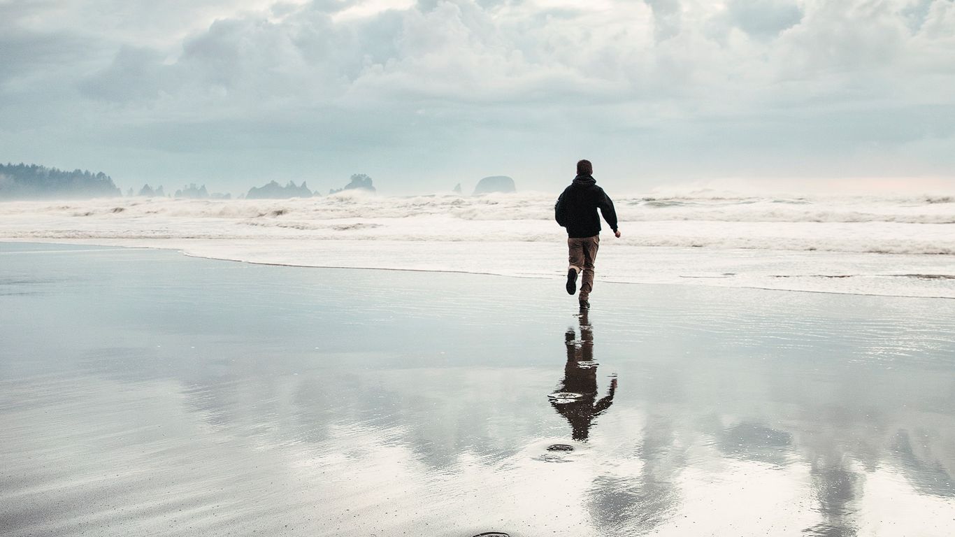 Download wallpaper 1366x768 man, silhouette, beach, run, waves tablet ...