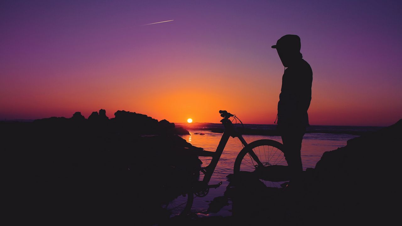 Wallpaper man, silhouette, bicycle, sunset