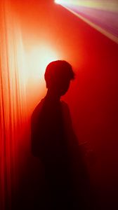 Preview wallpaper man, silhouette, light, red