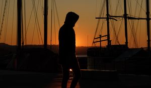 Preview wallpaper man, silhouette, shadow, sunset, dark