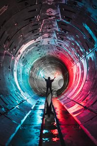 Preview wallpaper man, silhouette, tunnel, neon, glow