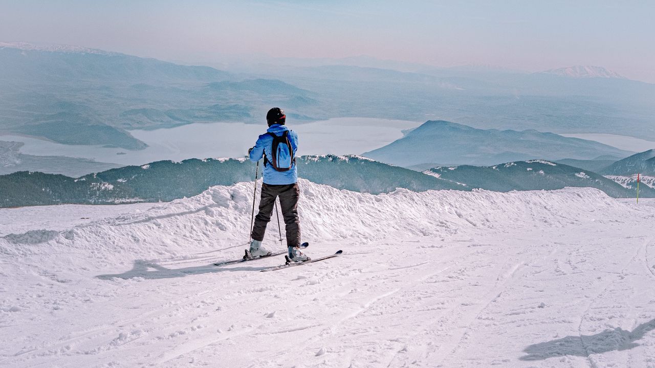 Wallpaper man, skiing, mountains, snow, winter, white