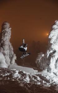 Preview wallpaper man, snowboarder, snowboard, jump, snow