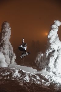 Preview wallpaper man, snowboarder, snowboard, jump, snow