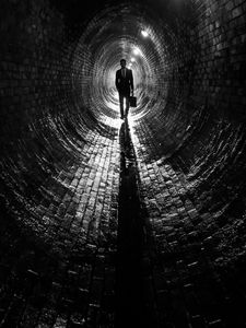 Preview wallpaper man, suit, tunnel, black and white