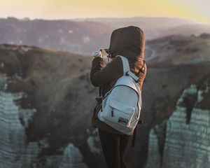 Preview wallpaper man, tourist, backpack, mountains, travel