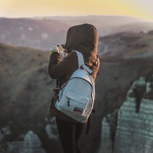 Preview wallpaper man, tourist, backpack, mountains, travel