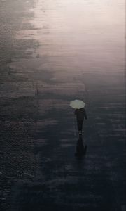 Preview wallpaper man, umbrella, road, alone, rain