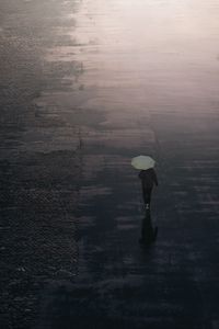 Preview wallpaper man, umbrella, road, alone, rain