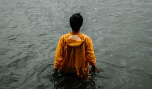Preview wallpaper man, water, rain, wet