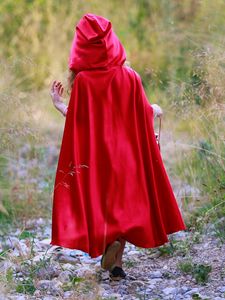 Preview wallpaper mantle, red, child, walk, grass